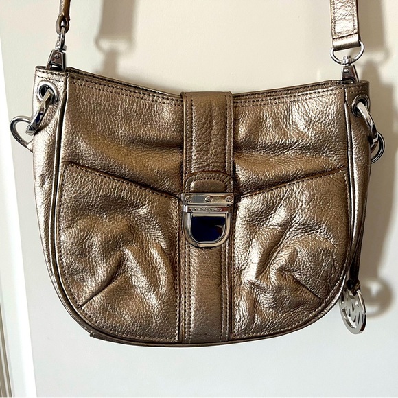 Michael Kors Rich Gold Shoulder Bag with Dust Bag - Picture 4 of 16